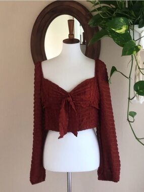 Cropped Sweetheart Blouse